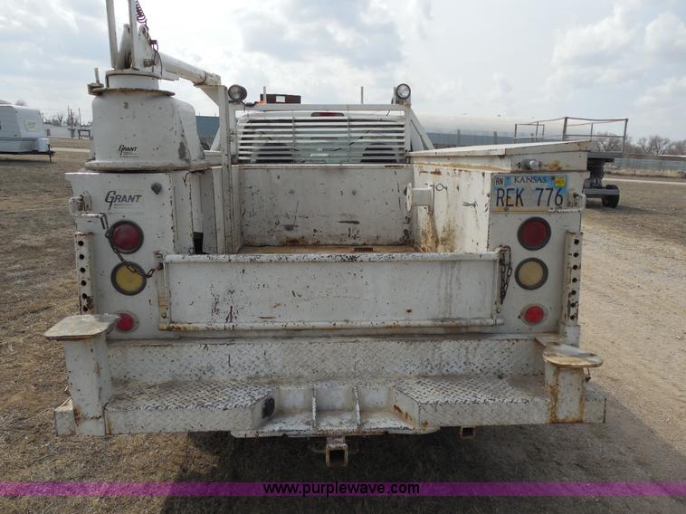 image for item E3368 1995 Ford F350 XL utility truck