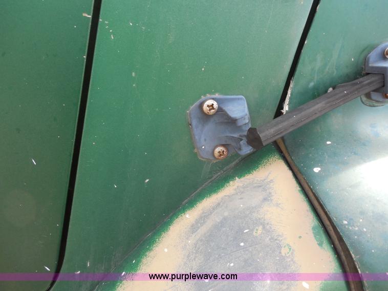 image for item E3370 1979 International 1624 dump truck