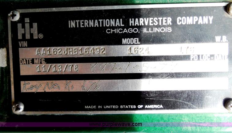 image for item E3370 1979 International 1624 dump truck