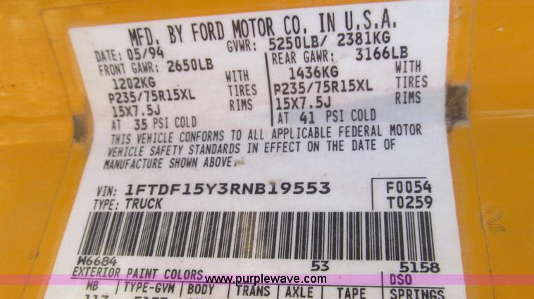 image for item E3816 1994 Ford F150 XL pickup truck