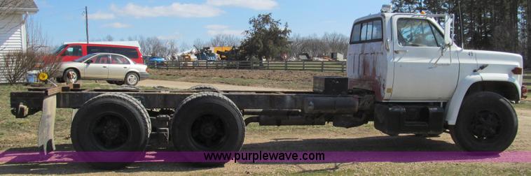 image for item E3819 1989 GMC Sierra tandem axle cab and chassis