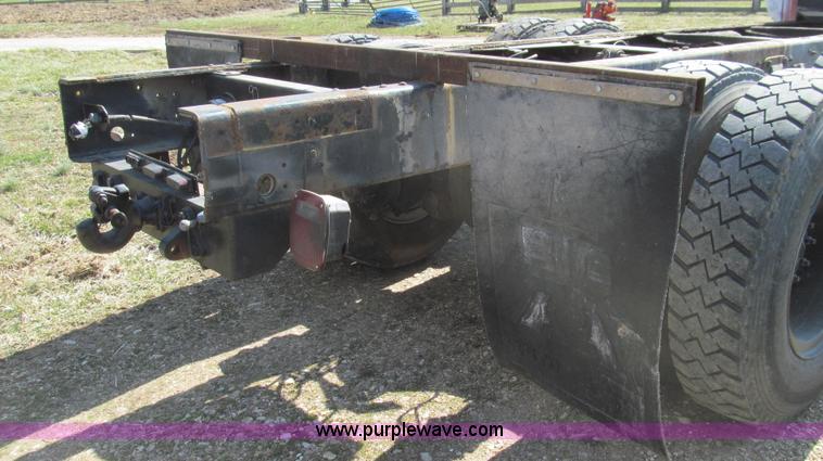 image for item E3819 1989 GMC Sierra tandem axle cab and chassis