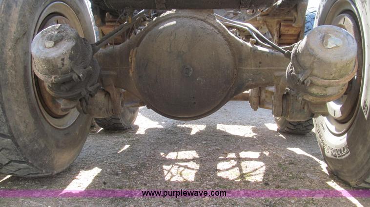 image for item E3819 1989 GMC Sierra tandem axle cab and chassis