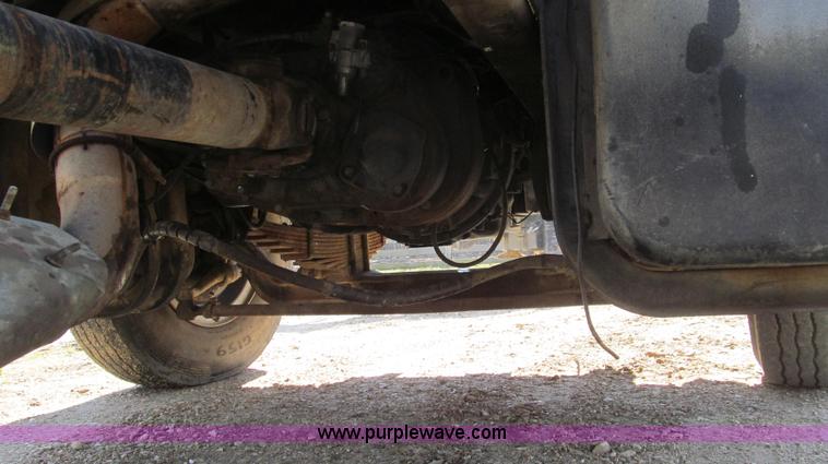 image for item E3819 1989 GMC Sierra tandem axle cab and chassis