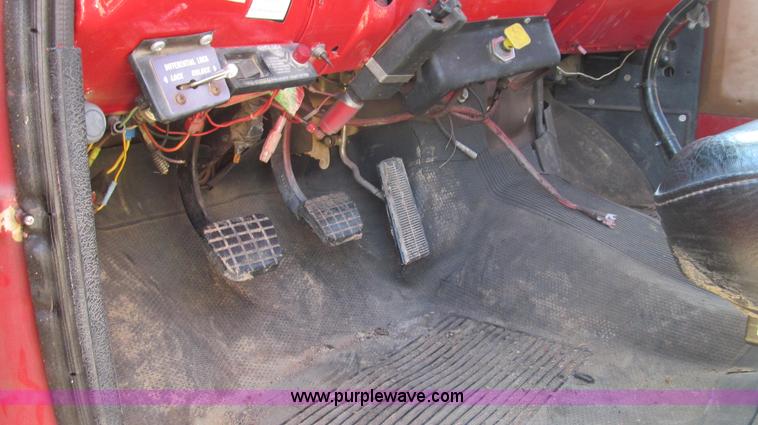 image for item E3819 1989 GMC Sierra tandem axle cab and chassis