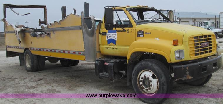 image for item E3830 1998 GMC C6500 box truck