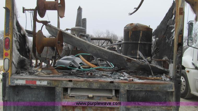 image for item E3830 1998 GMC C6500 box truck