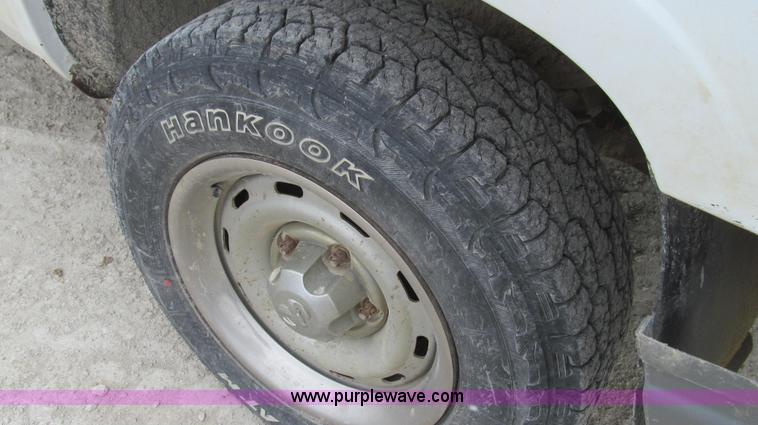 image for item E3836 1999 Dodge Ram 1500 pickup truck