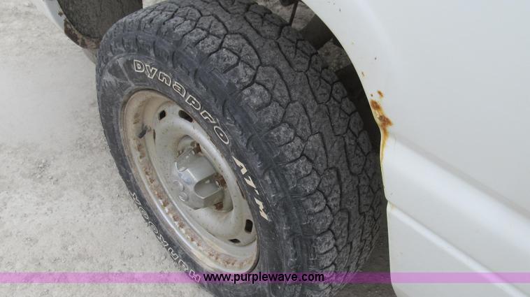 image for item E3836 1999 Dodge Ram 1500 pickup truck