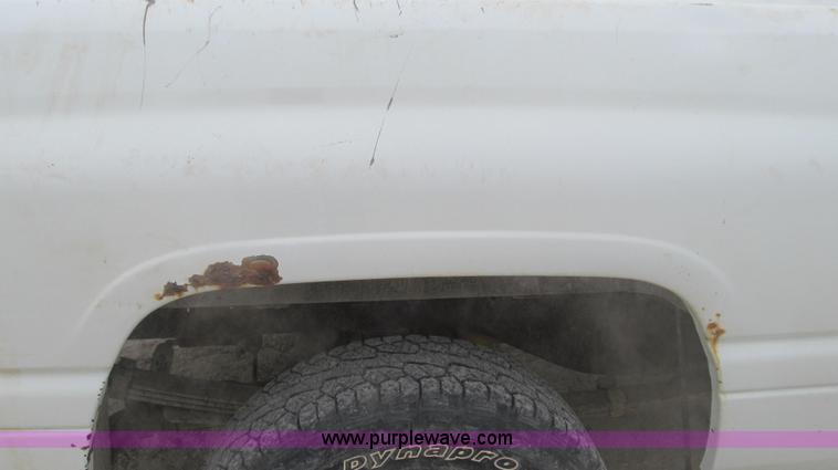 image for item E3836 1999 Dodge Ram 1500 pickup truck