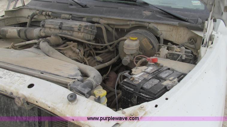 image for item E3836 1999 Dodge Ram 1500 pickup truck