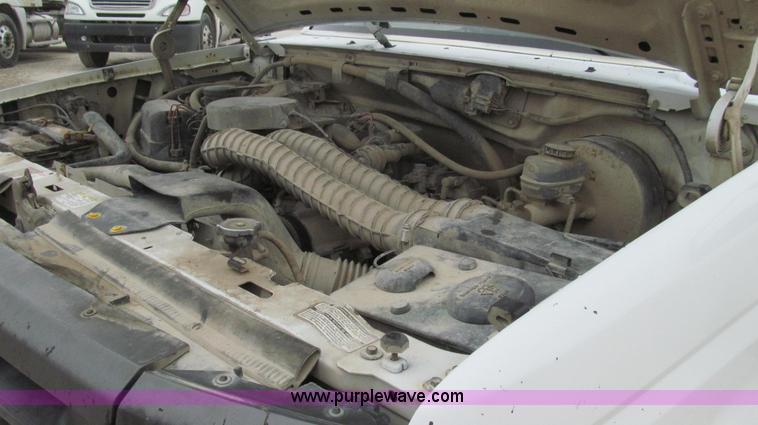 image for item E3837 1997 Ford F250 XL pickup truck