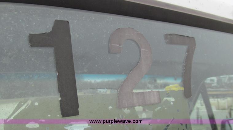 image for item E3837 1997 Ford F250 XL pickup truck