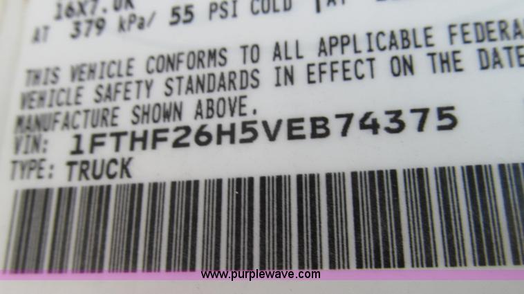 image for item E3837 1997 Ford F250 XL pickup truck