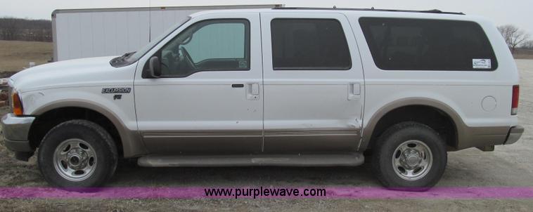 image for item E3838 2000 Ford Excursion Limited SUV