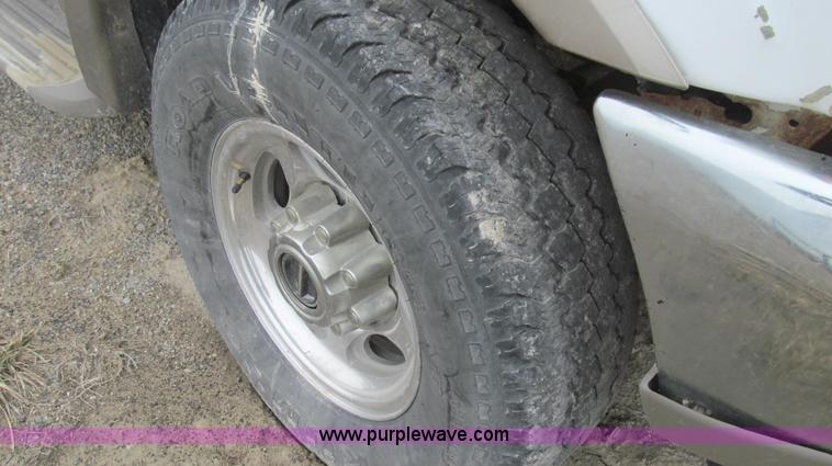 image for item E3838 2000 Ford Excursion Limited SUV