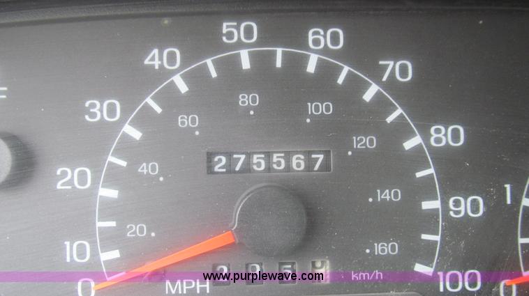 image for item E3838 2000 Ford Excursion Limited SUV