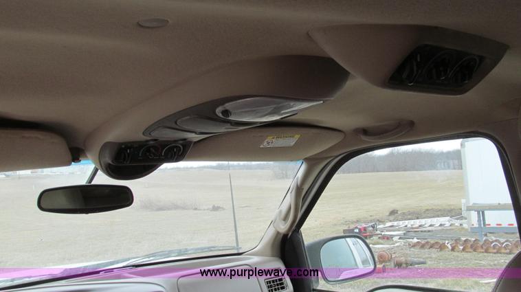 image for item E3838 2000 Ford Excursion Limited SUV