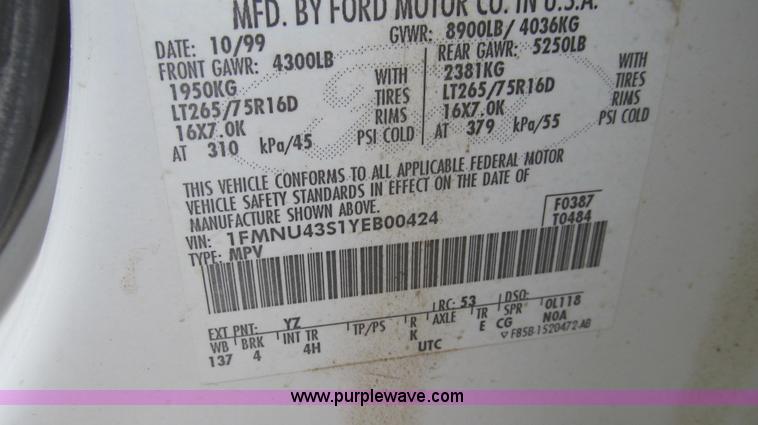 image for item E3838 2000 Ford Excursion Limited SUV