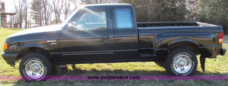 image for item E5886 1996 Ford Ranger Splash SuperCab pickup truck