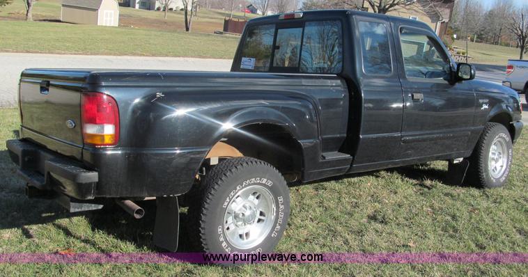 image for item E5886 1996 Ford Ranger Splash SuperCab pickup truck