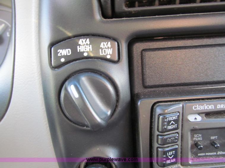 image for item E5886 1996 Ford Ranger Splash SuperCab pickup truck