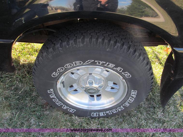 image for item E5886 1996 Ford Ranger Splash SuperCab pickup truck