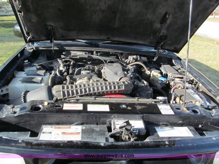 image for item E5886 1996 Ford Ranger Splash SuperCab pickup truck