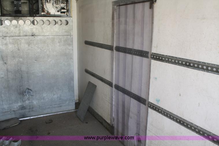 image for item F2552 Cargo box