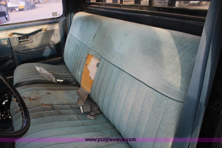 image for item F2950 1985 Chevrolet 20 flatbed truck