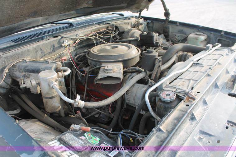 image for item F2950 1985 Chevrolet 20 flatbed truck