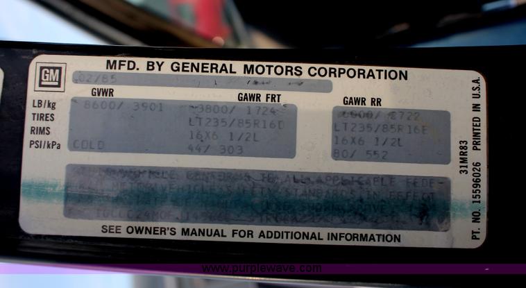 image for item F2950 1985 Chevrolet 20 flatbed truck