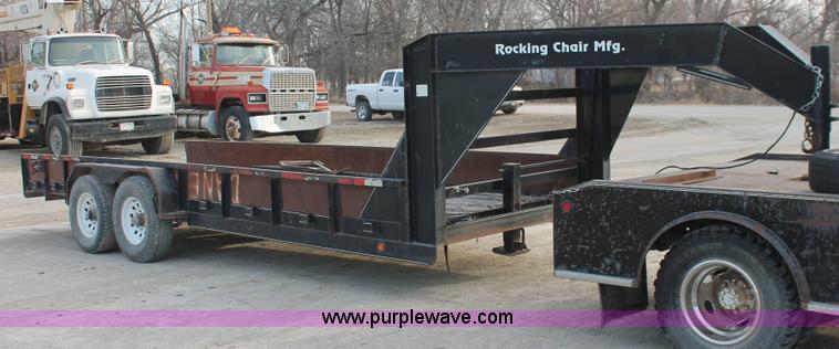 image for item F2951 2003 Rocking Chair gooseneck trailer