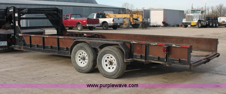 image for item F2951 2003 Rocking Chair gooseneck trailer