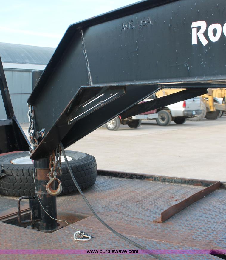 image for item F2951 2003 Rocking Chair gooseneck trailer