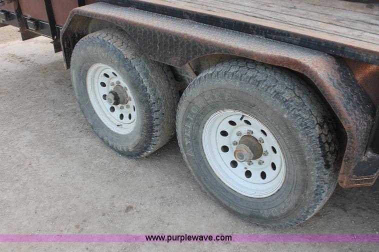 image for item F2951 2003 Rocking Chair gooseneck trailer