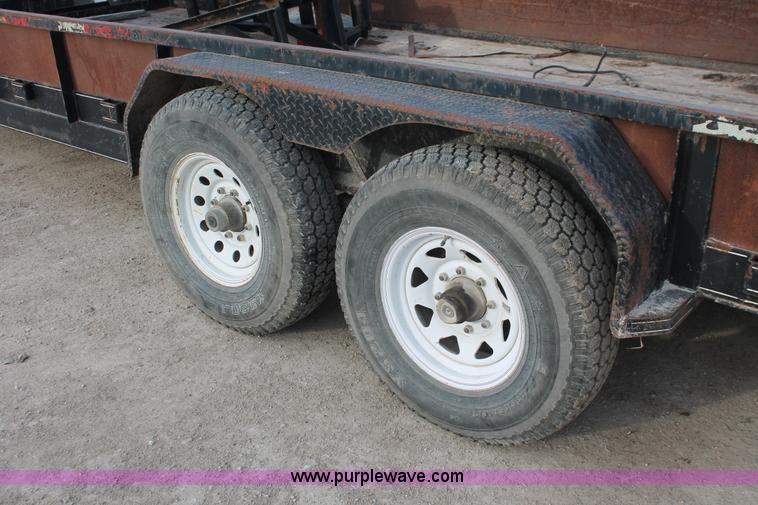 image for item F2951 2003 Rocking Chair gooseneck trailer