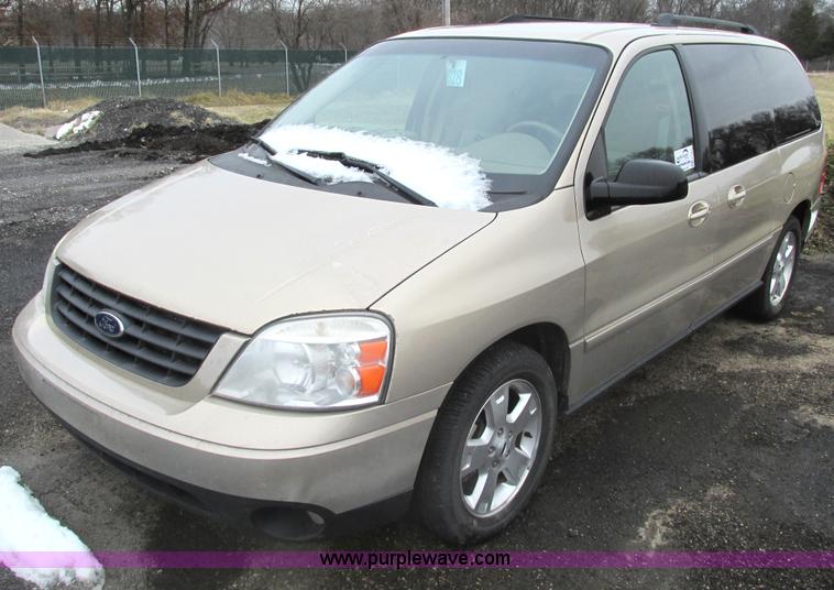 image for item F4403 2007 Ford Freestar SE van