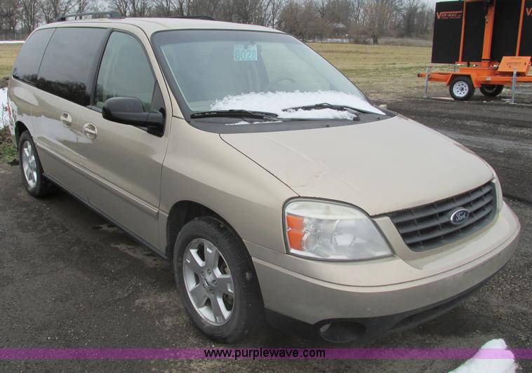 image for item F4403 2007 Ford Freestar SE van