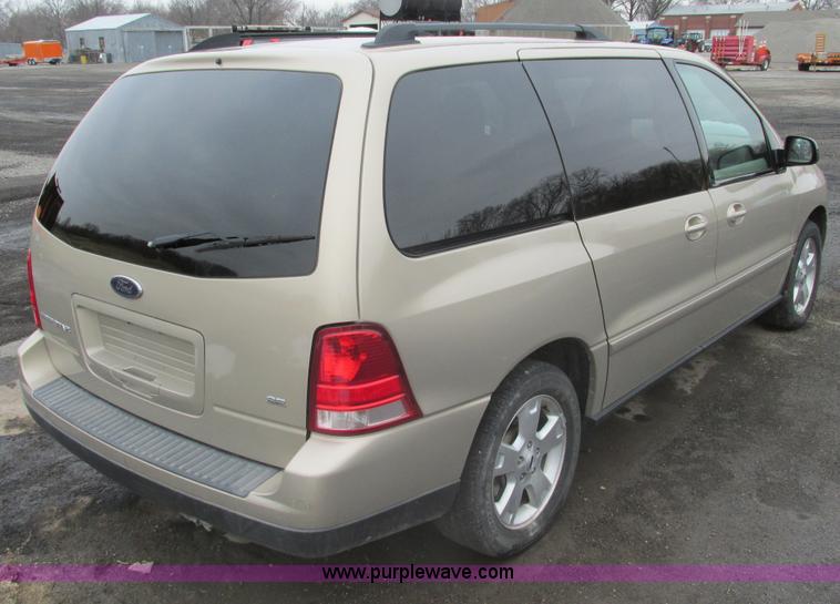 image for item F4403 2007 Ford Freestar SE van