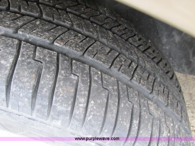 image for item F4403 2007 Ford Freestar SE van