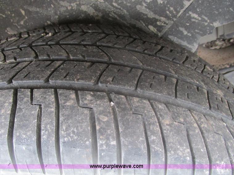 image for item F4403 2007 Ford Freestar SE van