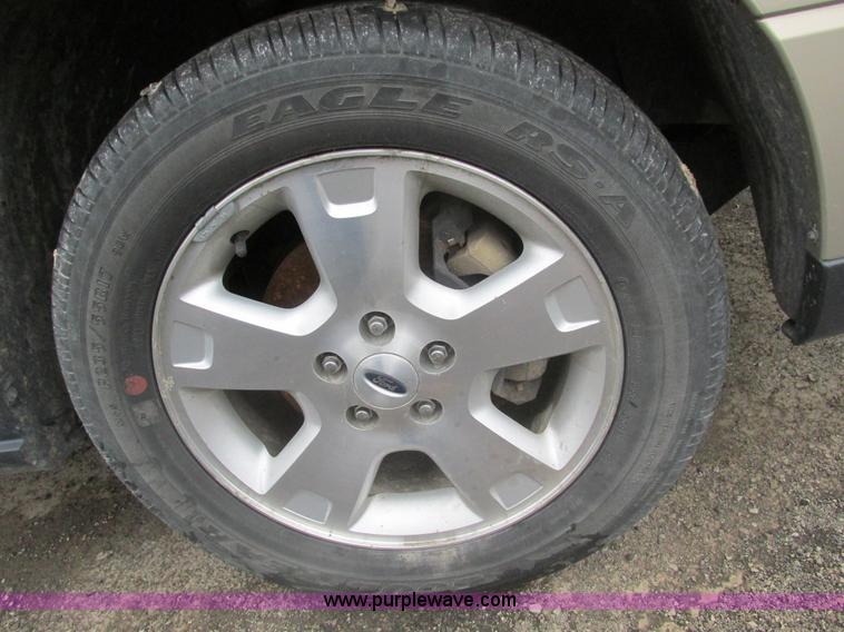 image for item F4403 2007 Ford Freestar SE van