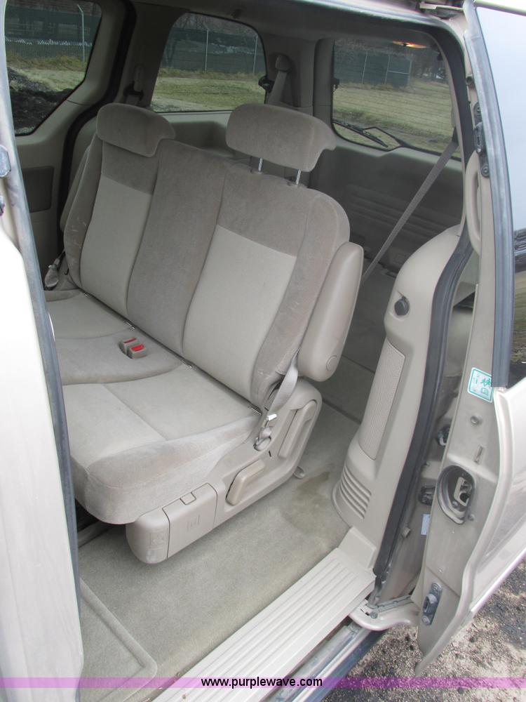 image for item F4403 2007 Ford Freestar SE van