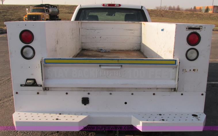 image for item F4498 2009 Chevrolet Silverado 2500HD Extended Cab pickup truck