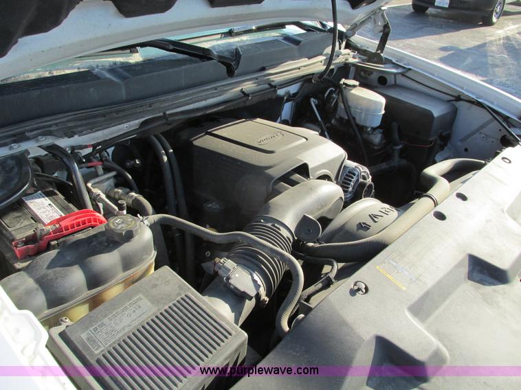 image for item F4498 2009 Chevrolet Silverado 2500HD Extended Cab pickup truck