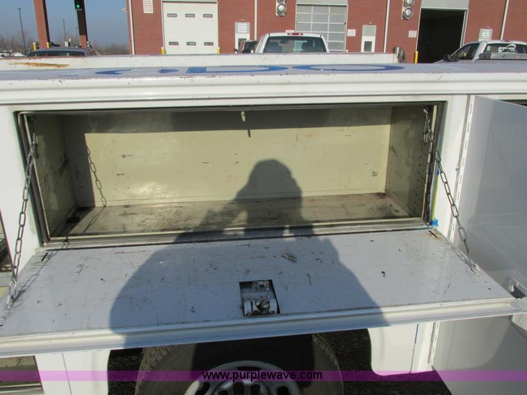 image for item F4498 2009 Chevrolet Silverado 2500HD Extended Cab pickup truck