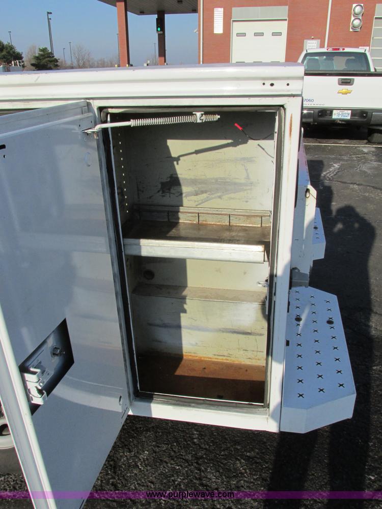 image for item F4498 2009 Chevrolet Silverado 2500HD Extended Cab pickup truck