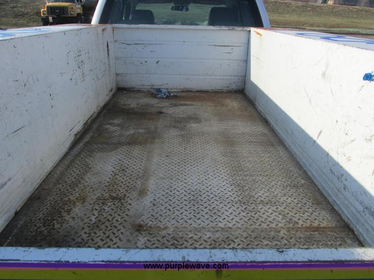 image for item F4498 2009 Chevrolet Silverado 2500HD Extended Cab pickup truck