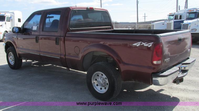 image for item F4772 2000 Ford F250 Super Duty Crew Cab pickup truck